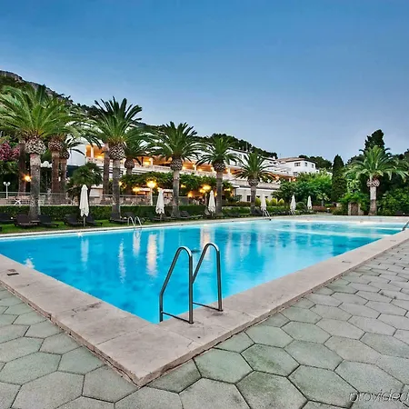 酒店 Formentor, A Royal Hideaway 5*